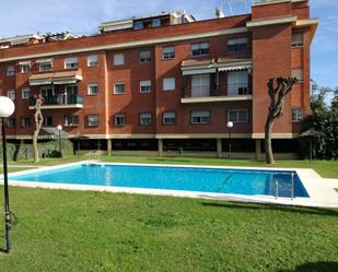 Piscina de Pis de lloguer en  Sevilla Capital amb Aire condicionat