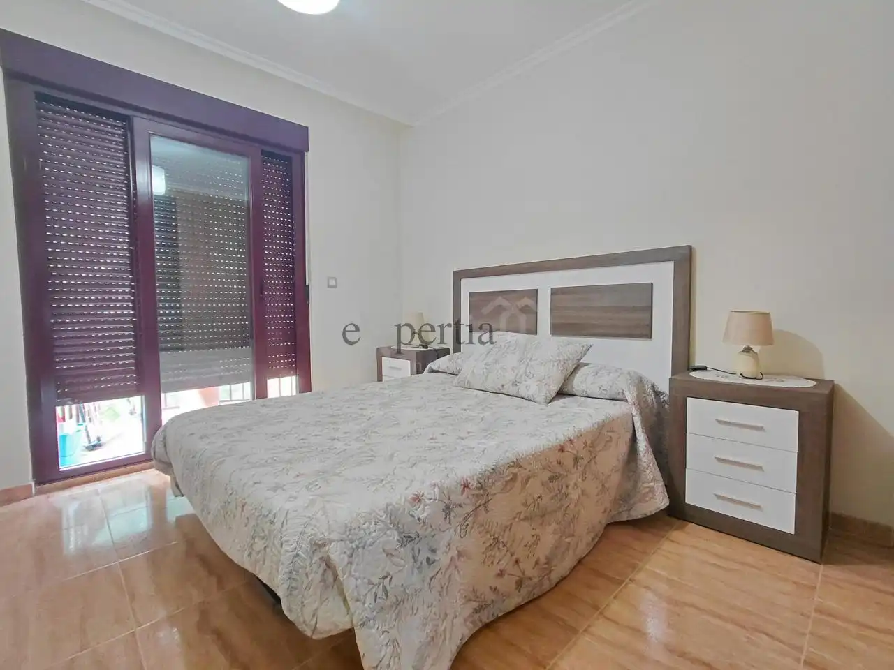 Schlafzimmer von Wohnung zur Miete in Boiro mit Heizung, Abstellraum und Möbliert