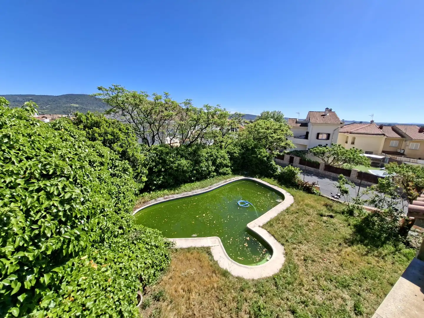 Swimming pool of Houses for sale in Plasencia  with Air Conditioner