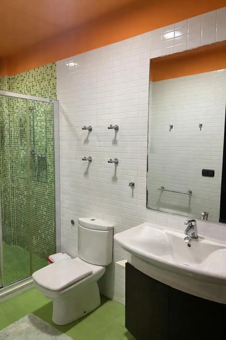Baño de Casa o chalet en venta en Almansa con Calefacción, Terraza y Piscina