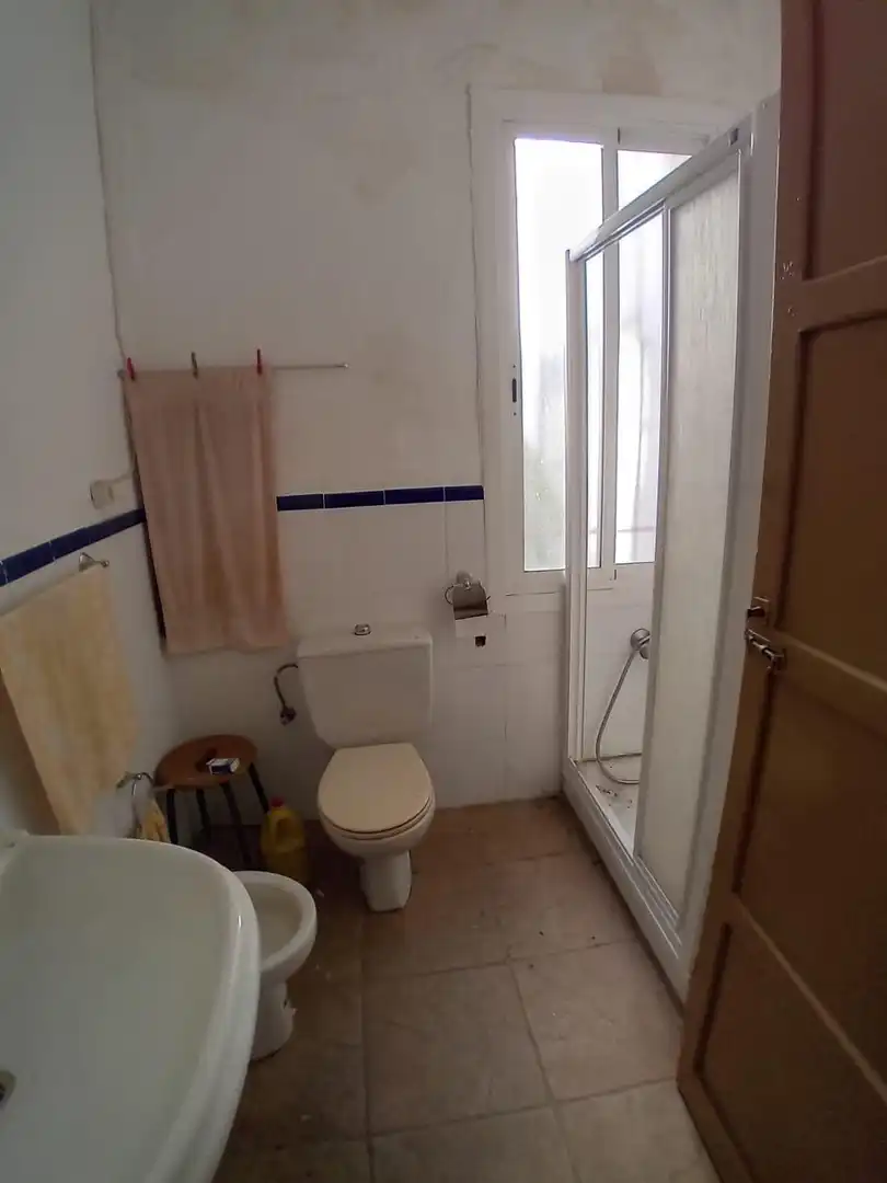 Bany de Casa o xalet en venda en Córdoba amb Balcó