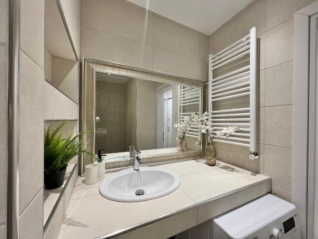 Bany de Pis de lloguer en Benidorm amb Aire condicionat, Moblat i Es permeten mascotes