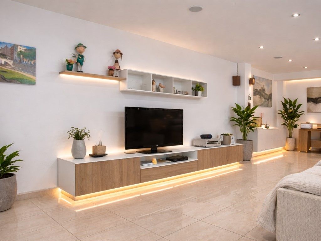 Sala d'estar de Casa adosada en venda en Girona Capital amb Aire condicionat