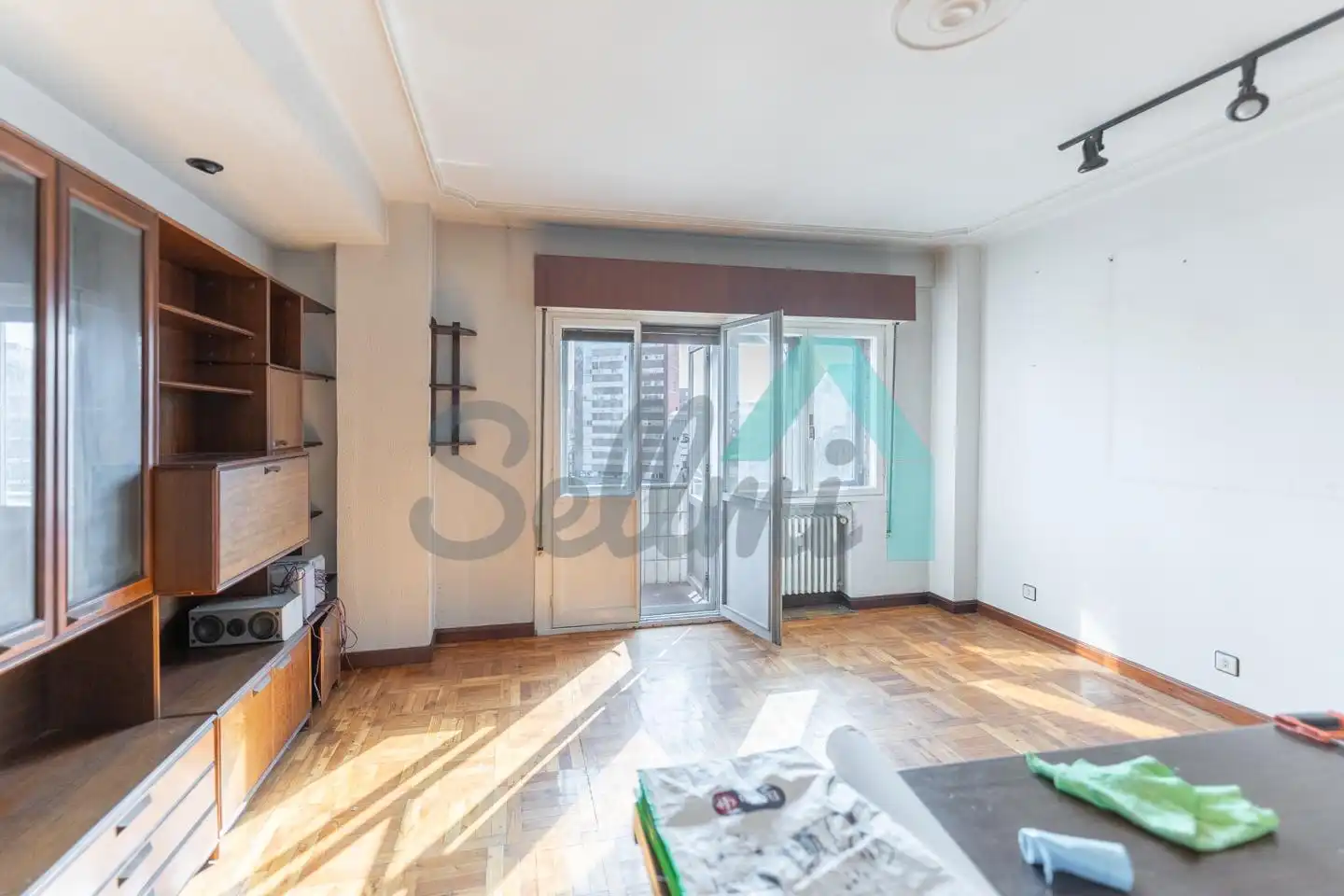 Living room of Flat for sale in Gijón   with Heating, Parquet flooring and Terrace