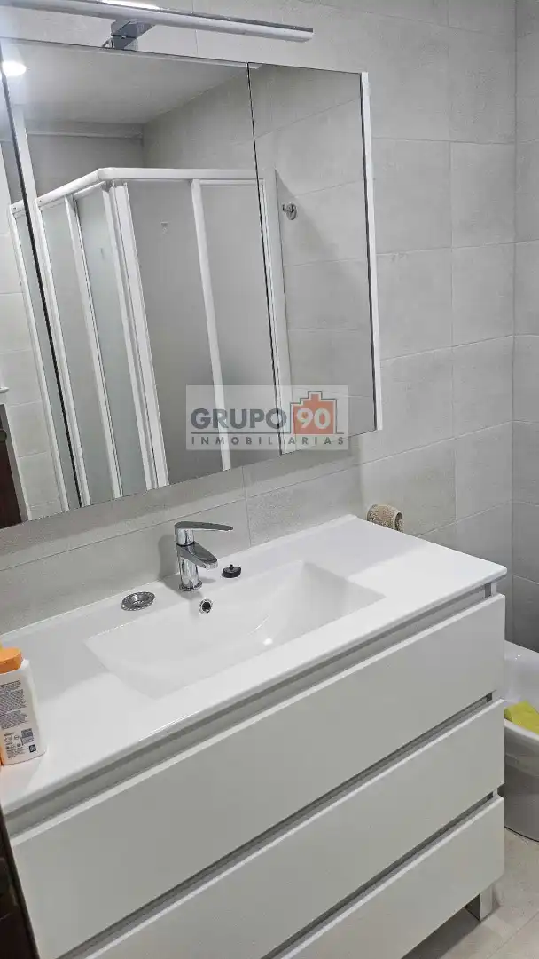 Badezimmer von Wohnung zum Verkauf in Gilet
