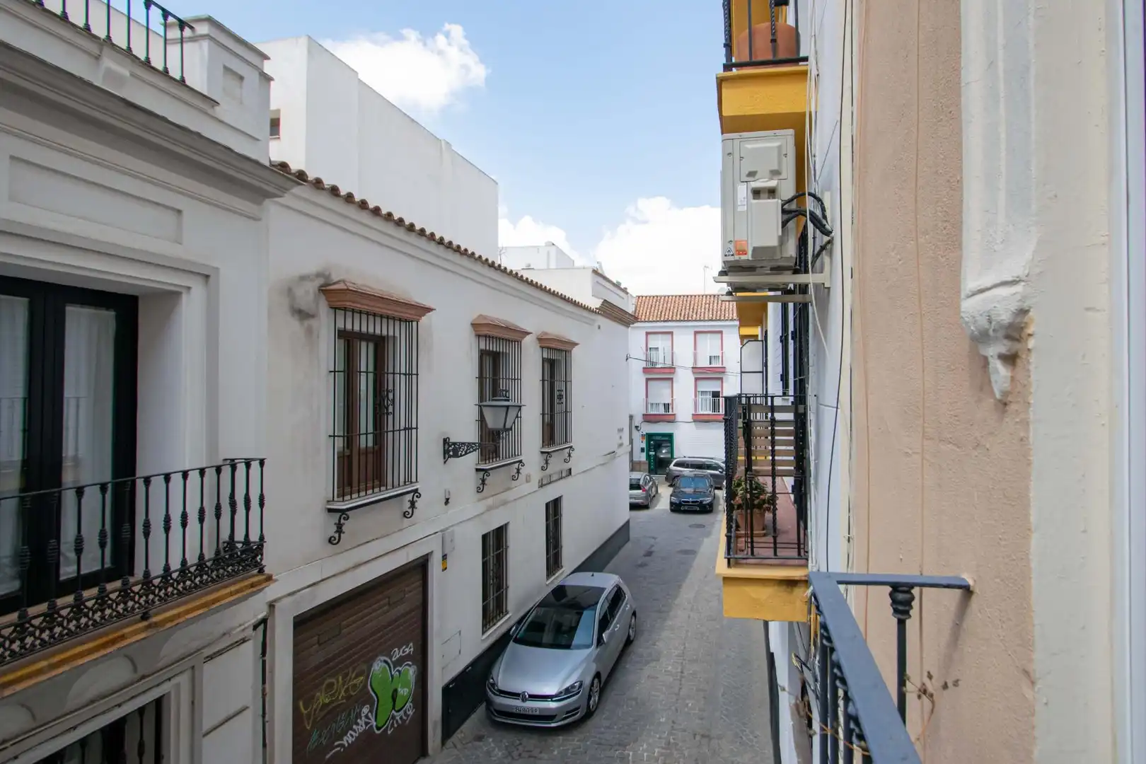 Vista exterior de Apartament en venda en Sevilla amb Aire condicionat