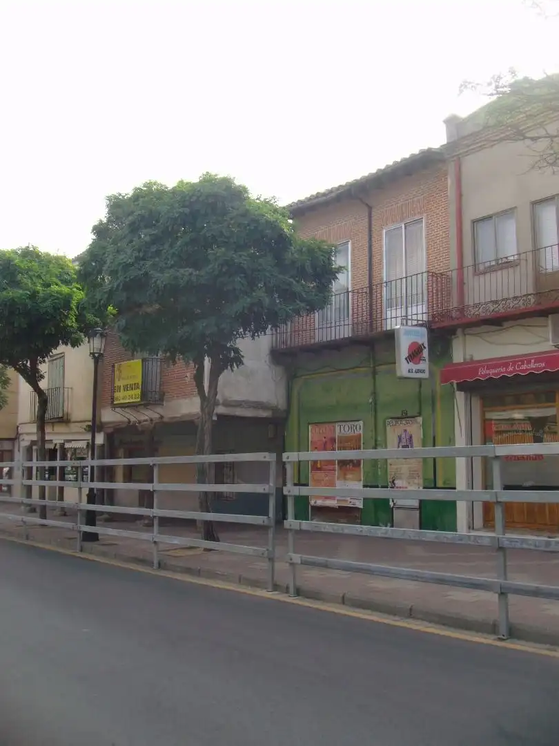 Casa amb terrassa en venda a Avenida Portugal 15, imagen 4