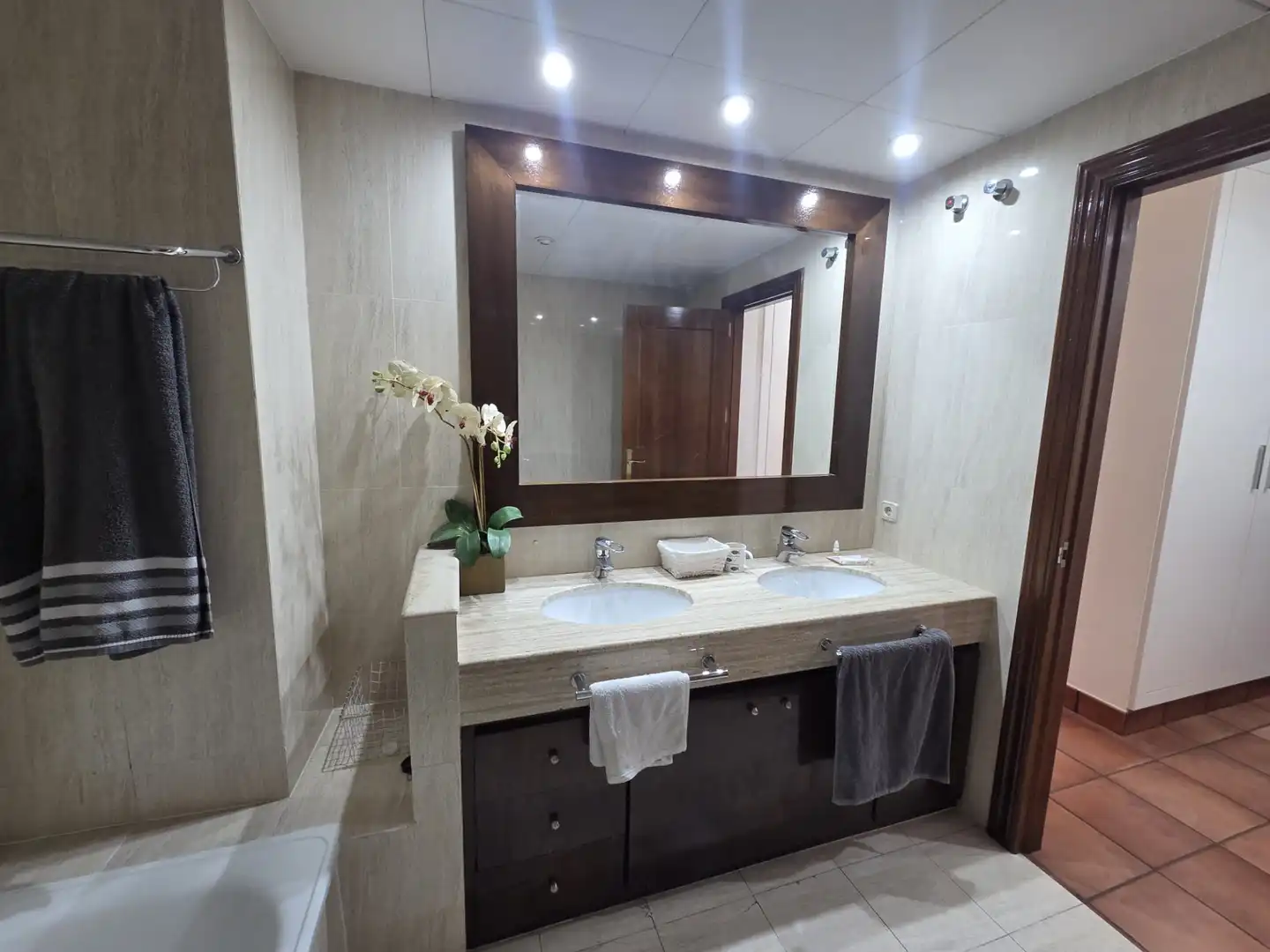 Bathroom of Flat for rent in Olivenza  with Air Conditioner, Heating and Furnished