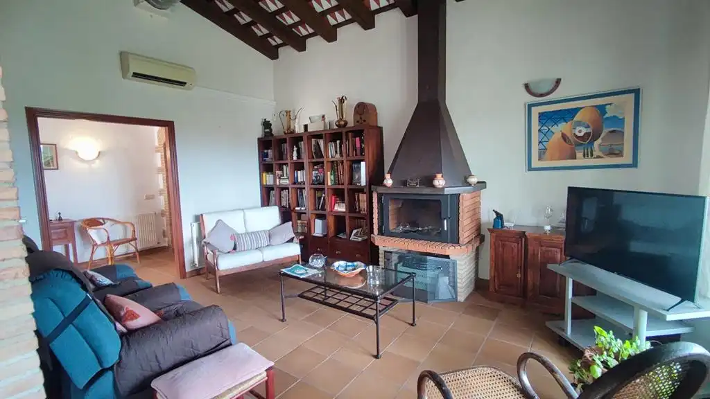 Sala d'estar de Casa o xalet en venda en Masarac i Vilarnadal amb Aire condicionat, Calefacció i Jardí privat