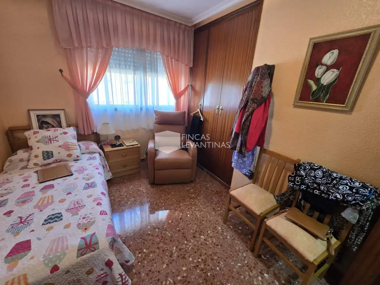 Dormitori de Pis en venda en San Vicente del Raspeig / Sant Vicent del Raspeig amb Moblat, Balcó i Piscina comunitària