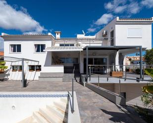 Exterior view of House or chalet for sale in San Bartolomé de Tirajana  with Air Conditioner, Private garden and Terrace