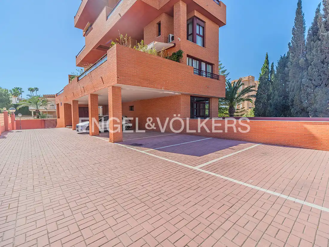 Vista exterior de Dúplex de lloguer en Alicante / Alacant amb Aire condicionat, Calefacció i Terrassa