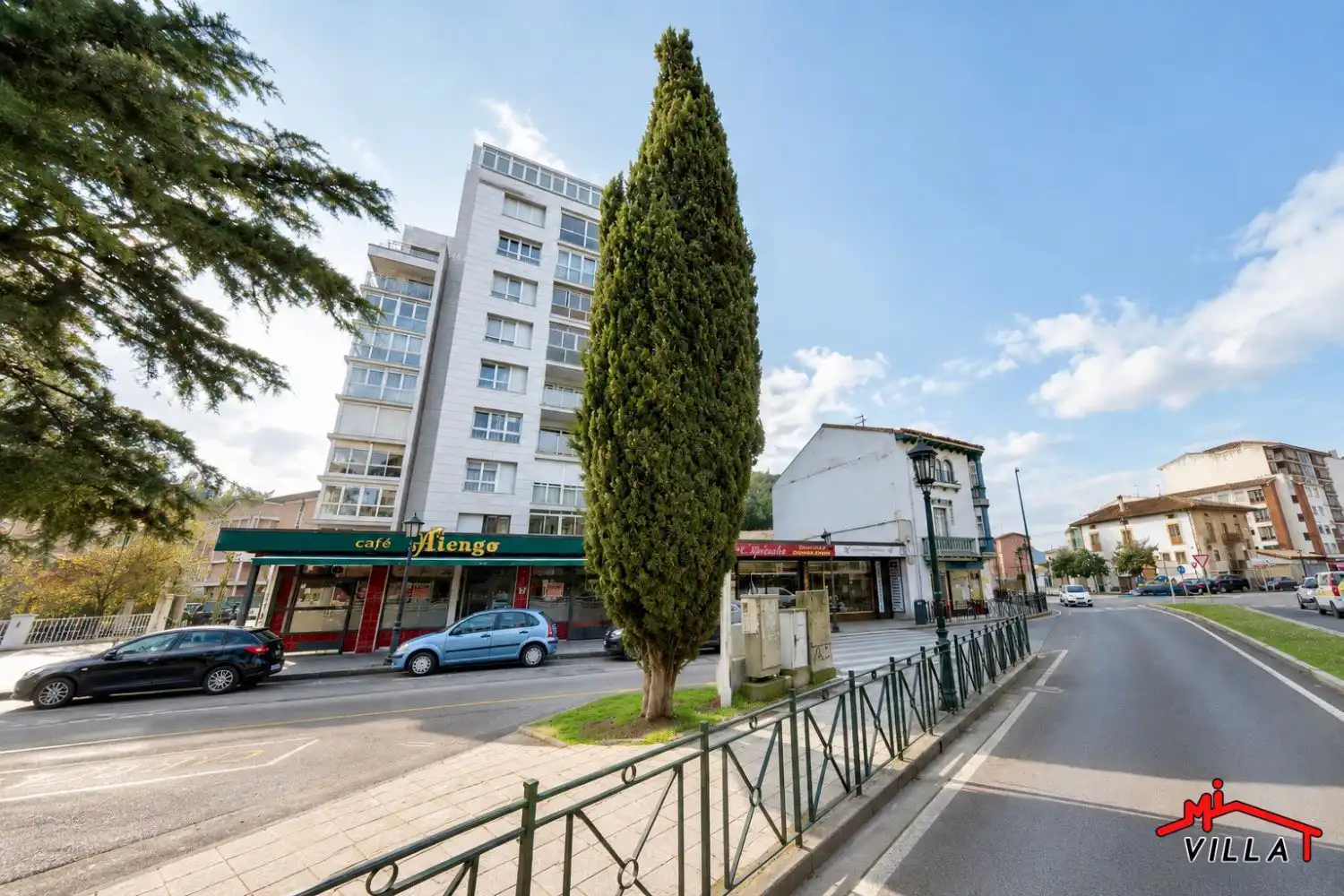Vista exterior de Piso en venta en Colindres con Calefacción, Amueblado y Balcón