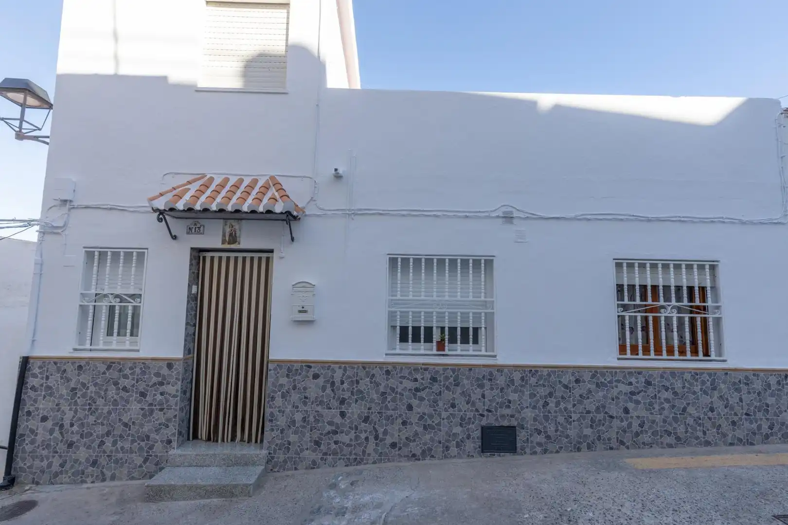 Casa con terraza en venta en Calle Sayena 25, imagen 3