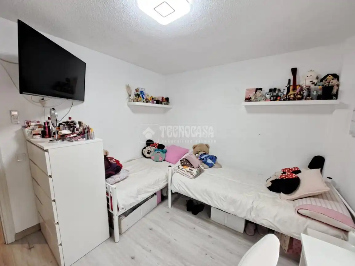 Schlafzimmer von Wohnung zum Verkauf in Parla mit Klimaanlage und Terrasse