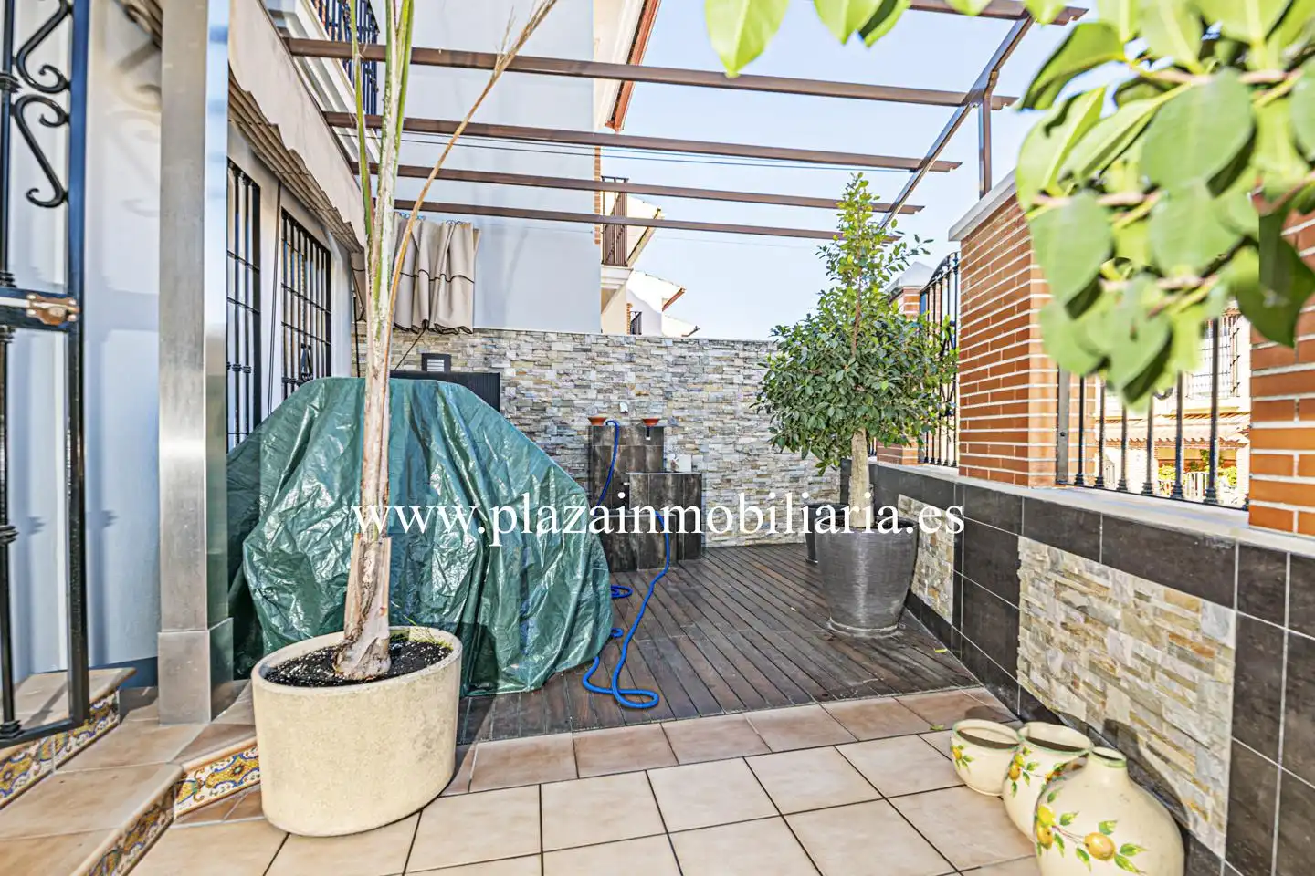 Terrassa de Casa o xalet en venda en Lucena amb Aire condicionat, Terrassa i Traster