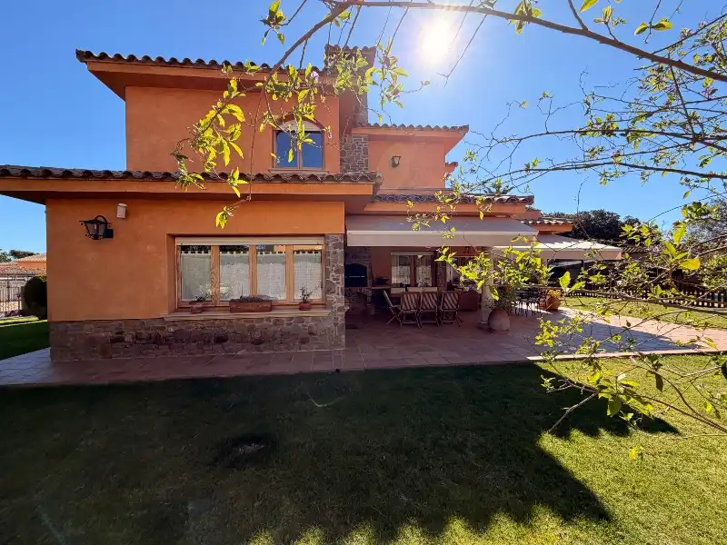 Exterior view of Houses for sale in Mont-ras  with Air Conditioner, Heating and Private garden