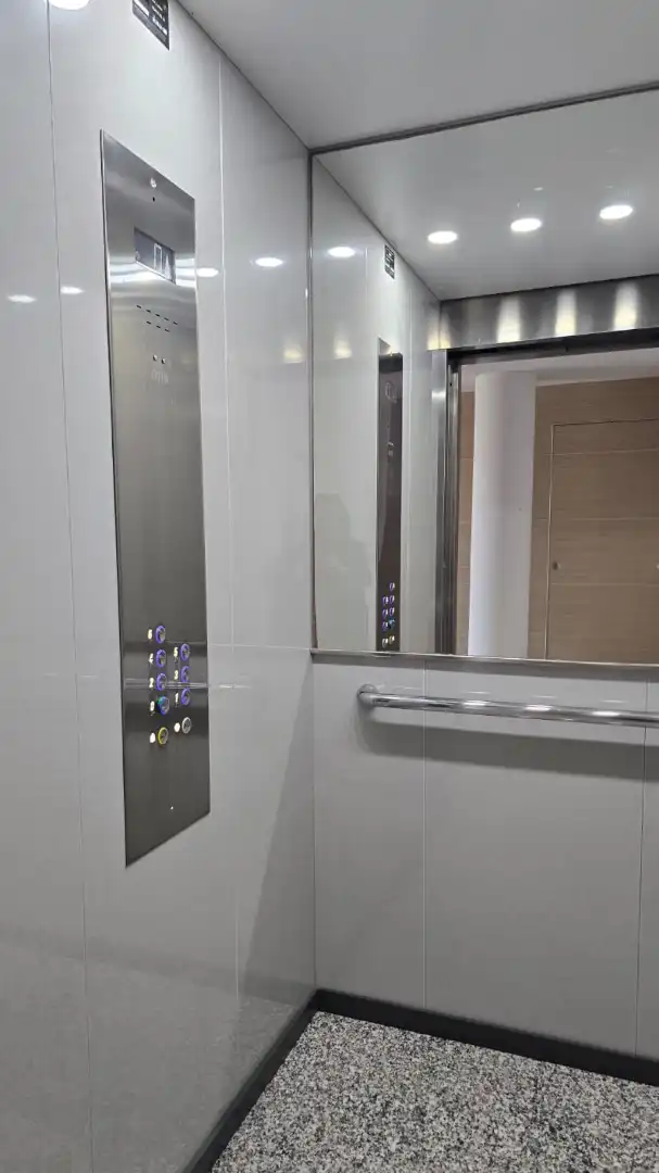 Bany de Apartament en venda en Oliva amb Aire condicionat, Terrassa i Traster