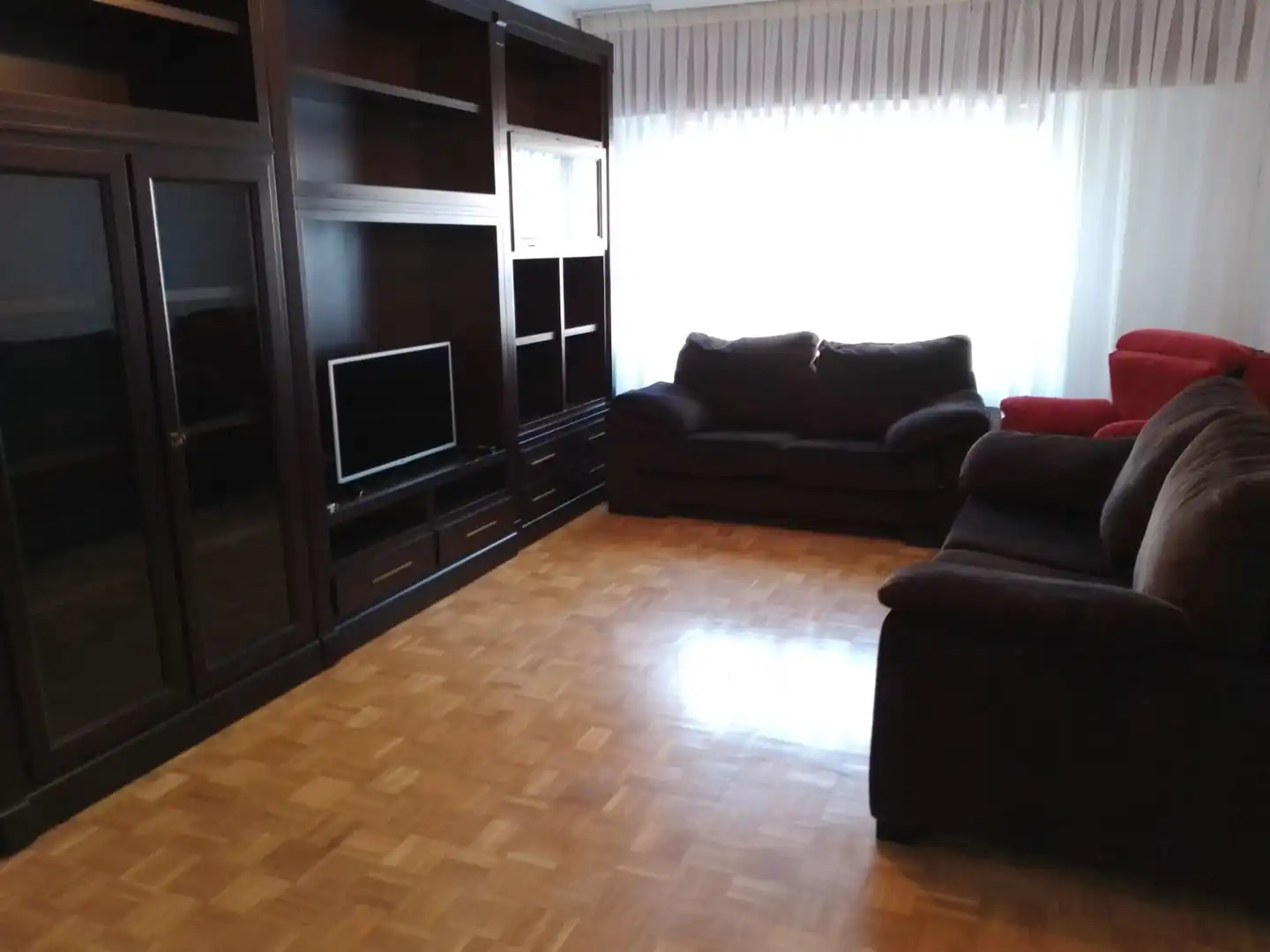 Piso de alquiler en Avenida Brasilia, Pan y Guindas