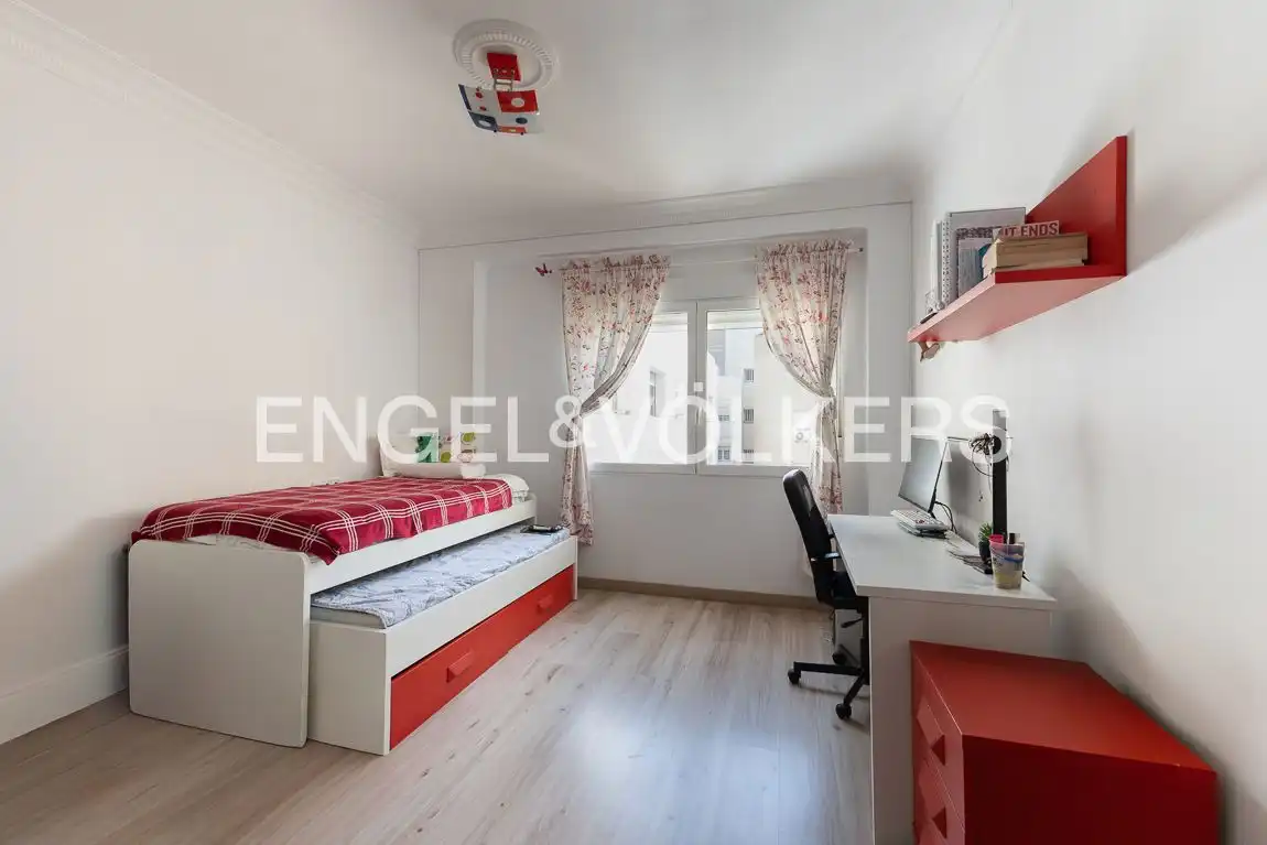 Habitación de Piso en venta en Valencia con Aire acondicionado, Calefacción y Balcón
