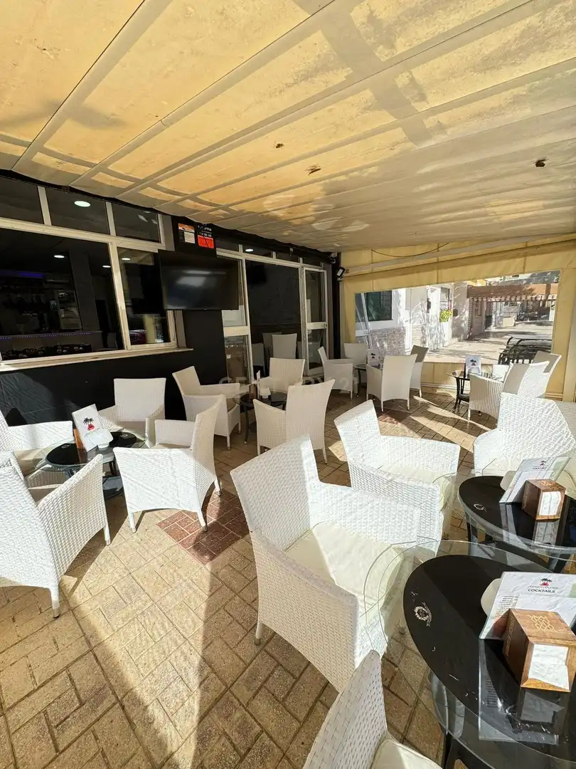 Terraza de Local en traspaso en Torremolinos con Aire acondicionado