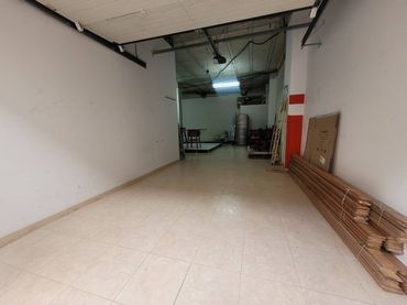 Business premises for sale in Baza