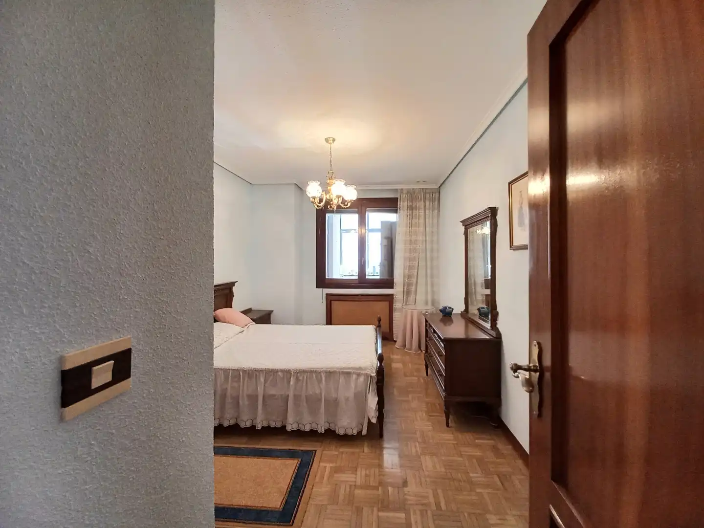 Dormitori de Pis en venda en Burgos amb Calefacció, Terrassa i Traster