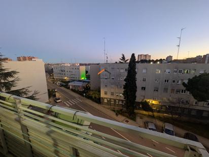 Vista exterior de Pis en venda en  Madrid Capital amb Calefacció i Terrassa