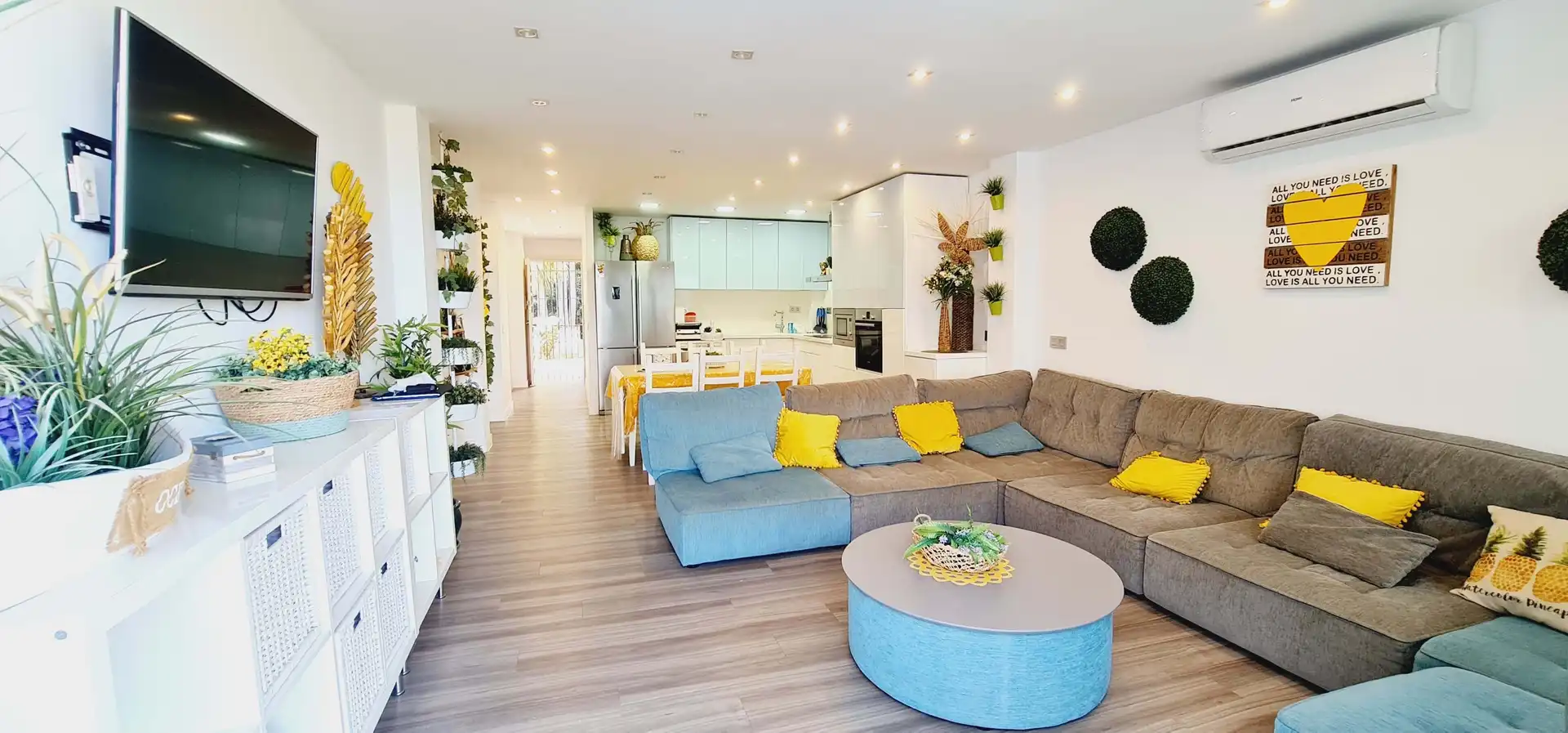 Sala d'estar de Pis en venda en Casares amb Aire condicionat, Calefacció i Terrassa
