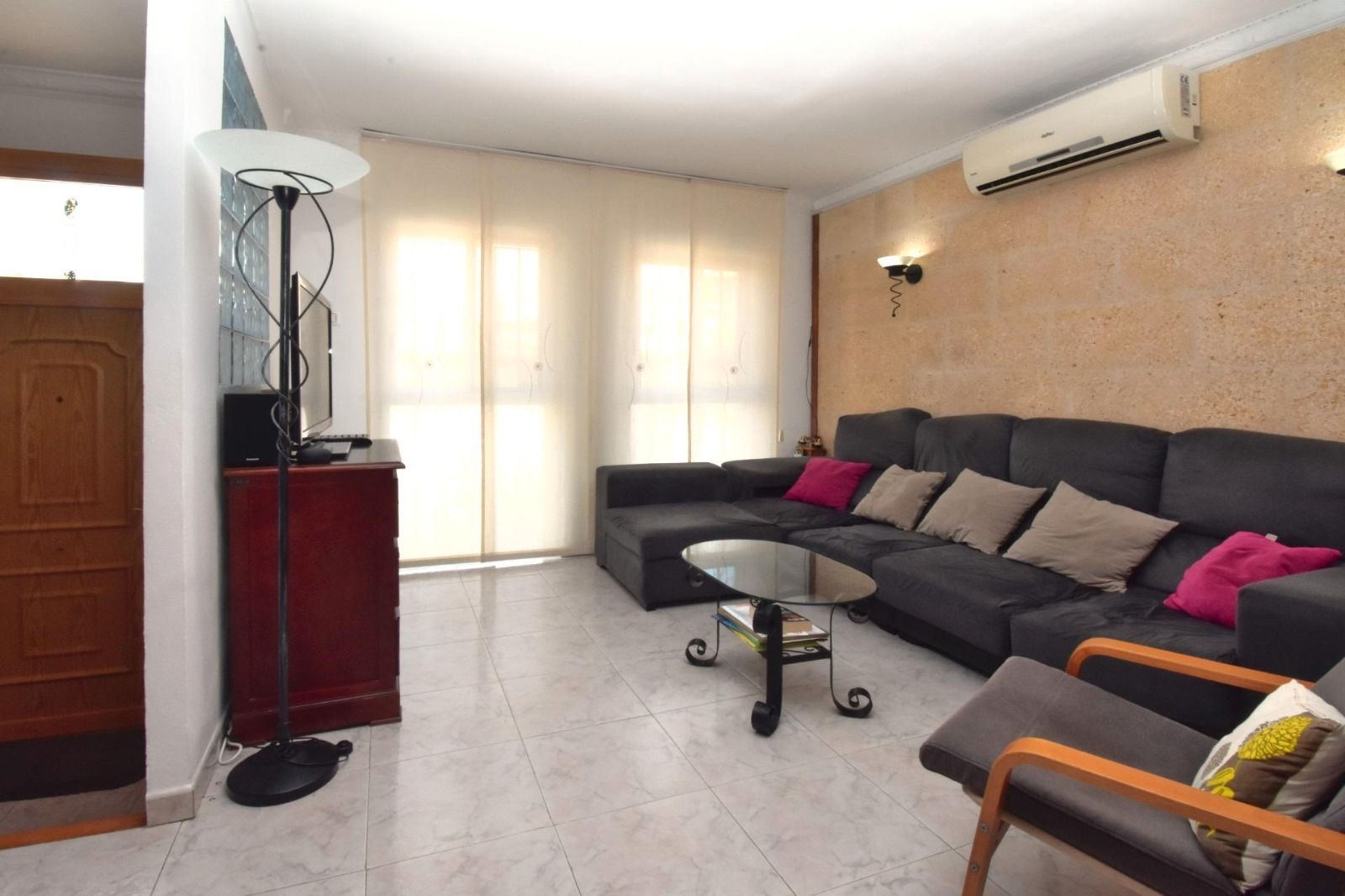 Living room of Duplex for sale in  Palma de Mallorca  with Air Conditioner, Terrace and Balcony