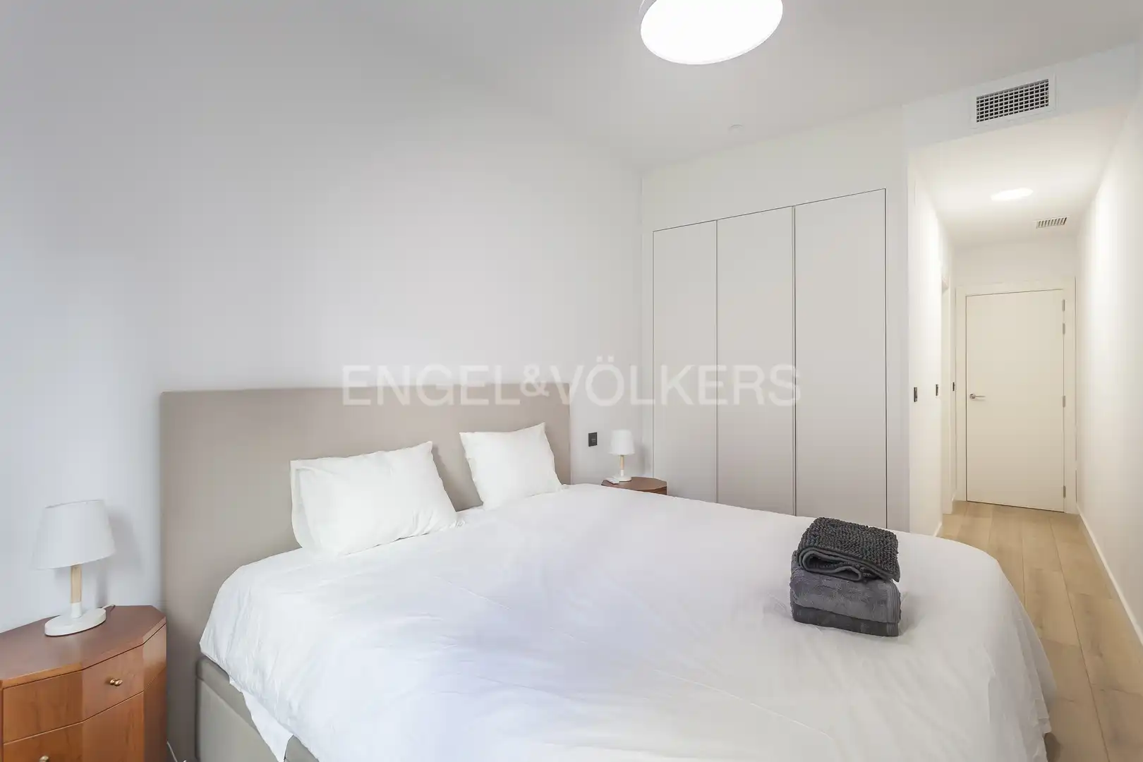 Habitación de Piso de alquiler en Madrid con Aire acondicionado, Calefacción y Jardín privado