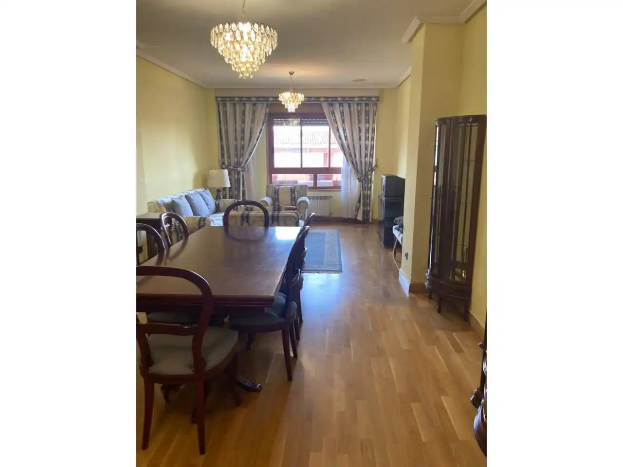 Comedor de Piso en venta en León Capital  con Calefacción, Parquet y Terraza