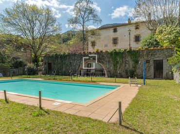 Landhaus mit Pool zum Verkauf in Anglès