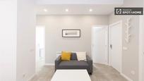 Living room of Flat to rent in  Madrid Capital  with Air Conditioner, Heating and Furnished