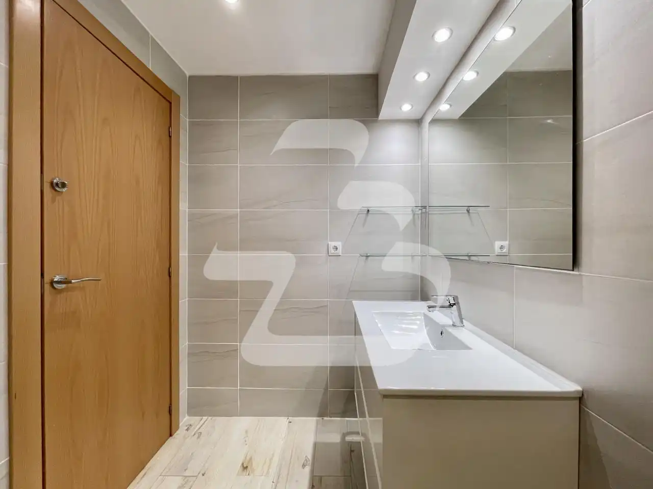 Bathroom of Office for rent in L'Hospitalet de Llobregat