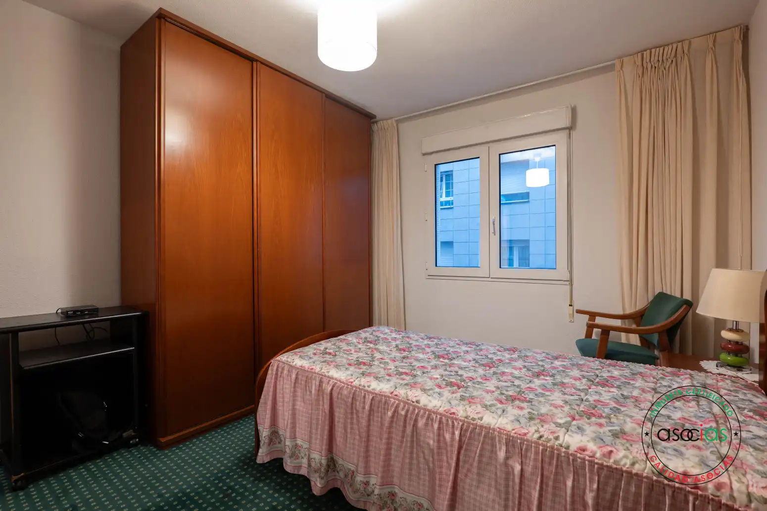 Habitación de Piso en venta en Gijón  con Calefacción