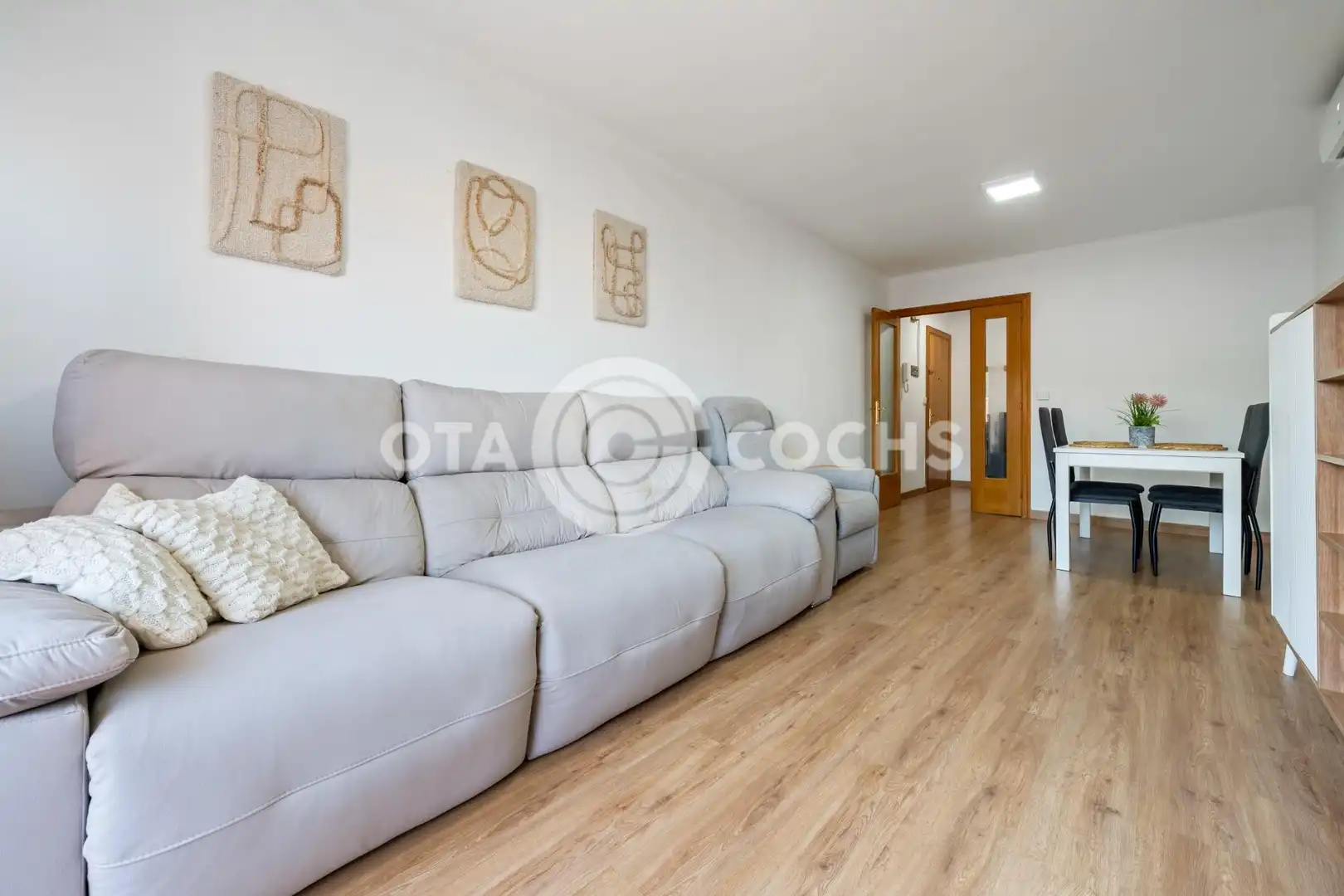 Living room of Flat for sale in Reus  with Air Conditioner, Balcony and Community pool