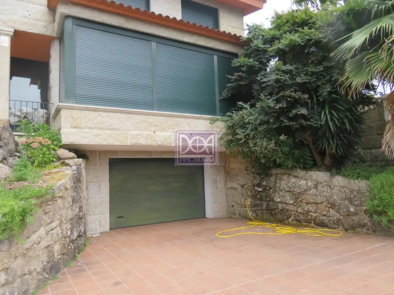 Vista exterior de Casa o xalet en venda en Mondariz-Balneario amb Calefacció, Jardí privat i Terrassa