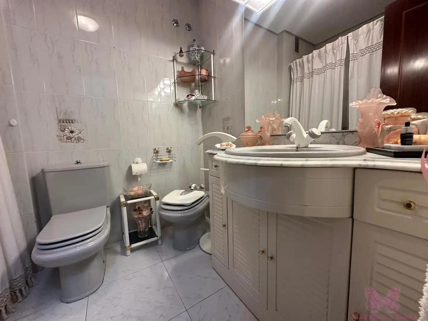 Baño de Piso en venta en Cádiz con Calefacción