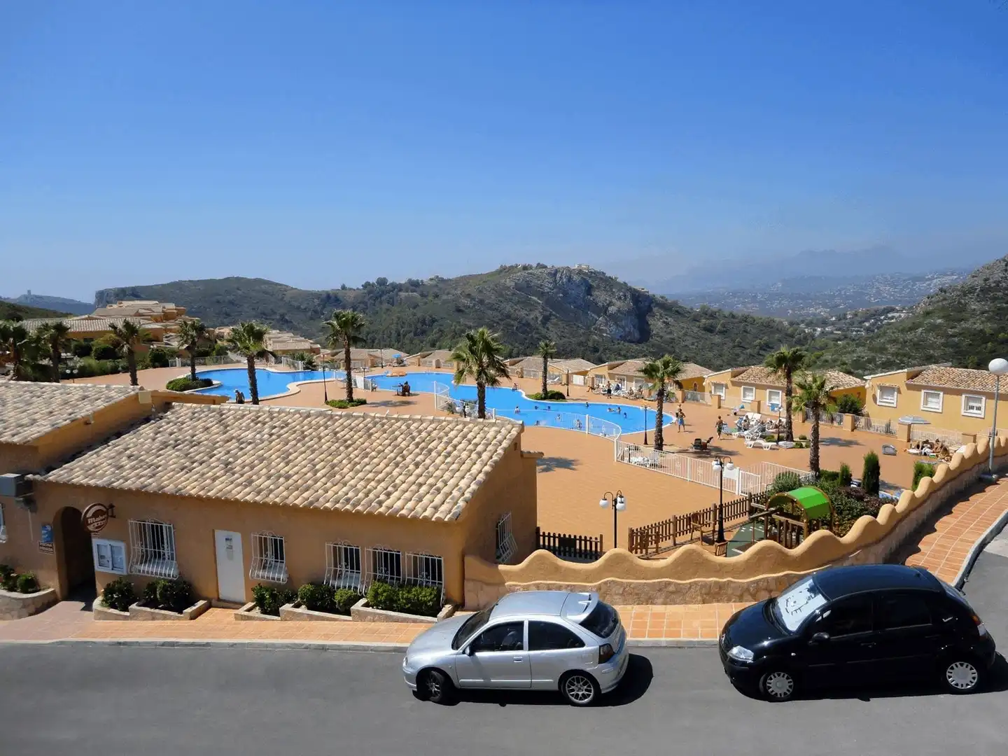 Apartament amb piscina en venda a Calle Calle el Greco Papa Montecala, imagen 19
