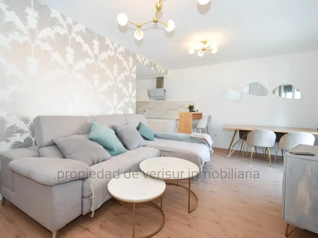 Flat with terrace for sale in Casco Antiguo, imagen 2