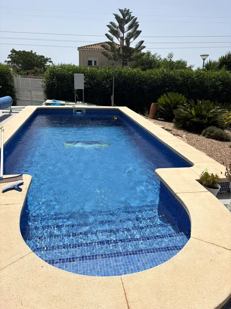 Piscina de Casa o chalet en venta en El Perelló con Aire acondicionado, Calefacción y Jardín privado