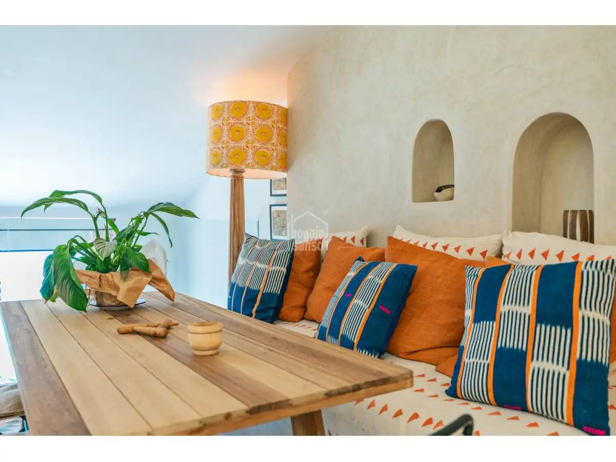 Sala d'estar de Apartament en venda en Maó - Mahón amb Calefacció, Terrassa i Piscina