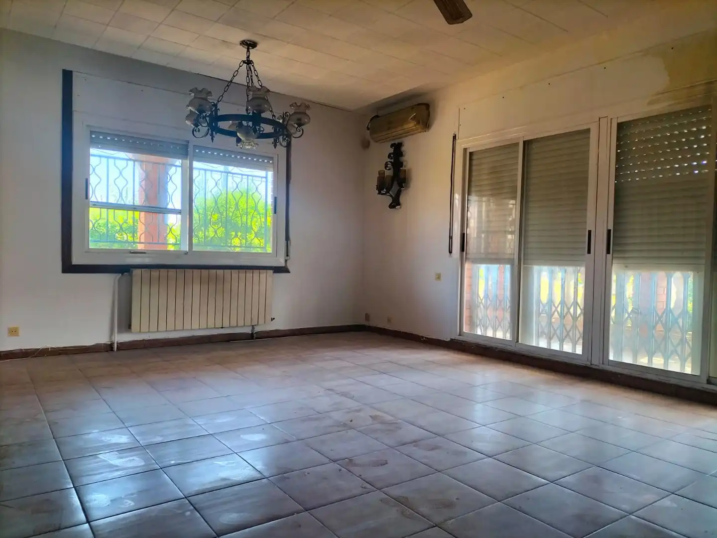 Living room of Houses for sale in Lliçà de Vall  with Private garden, Storage room and Swimming Pool
