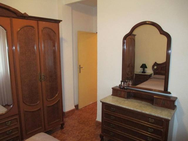 Piso en Alquiler en Avenida de los Almogávares en Ollerías - San Cayetano