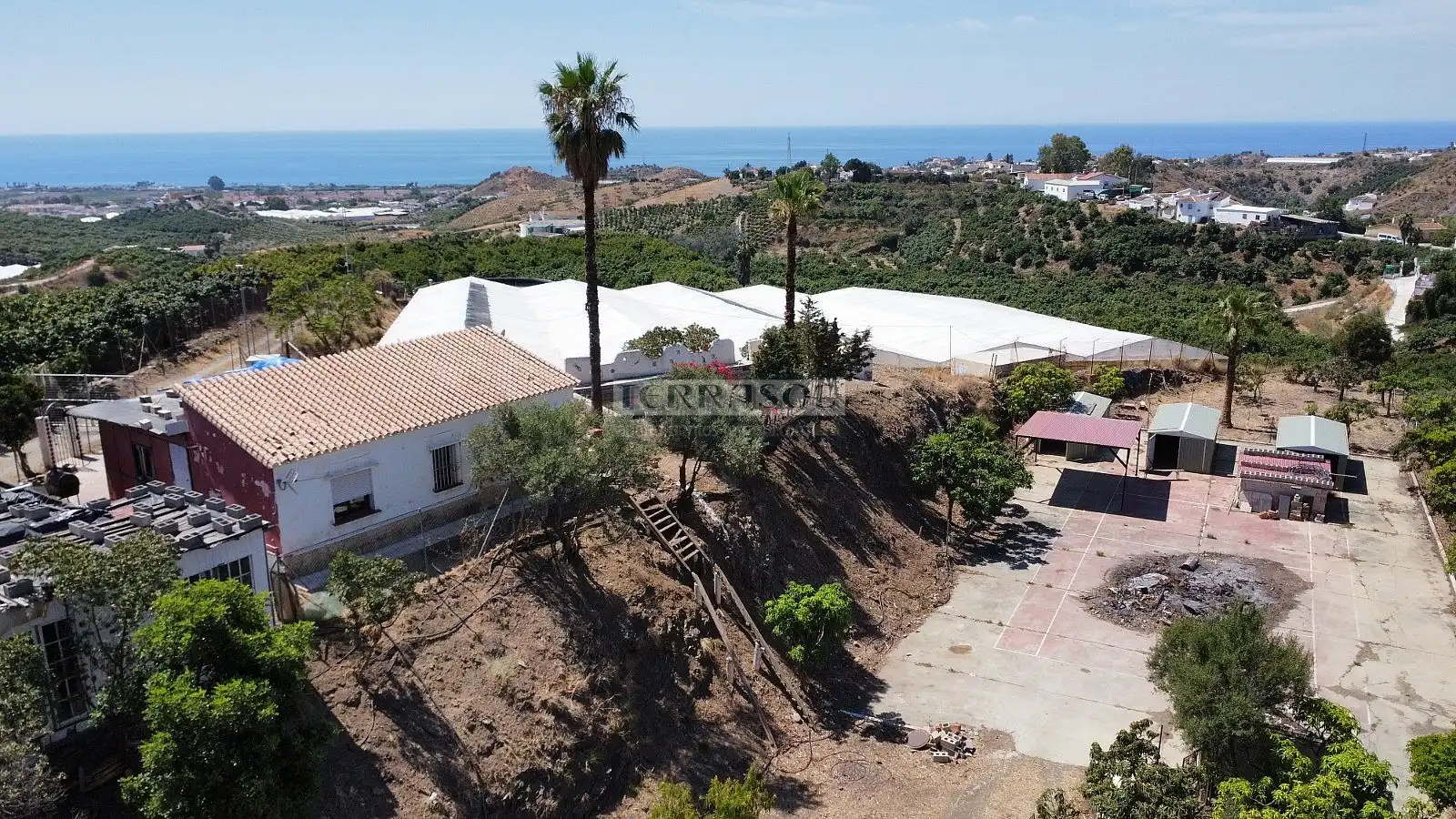 Maison rustique avec piscine à vendre à Almayate