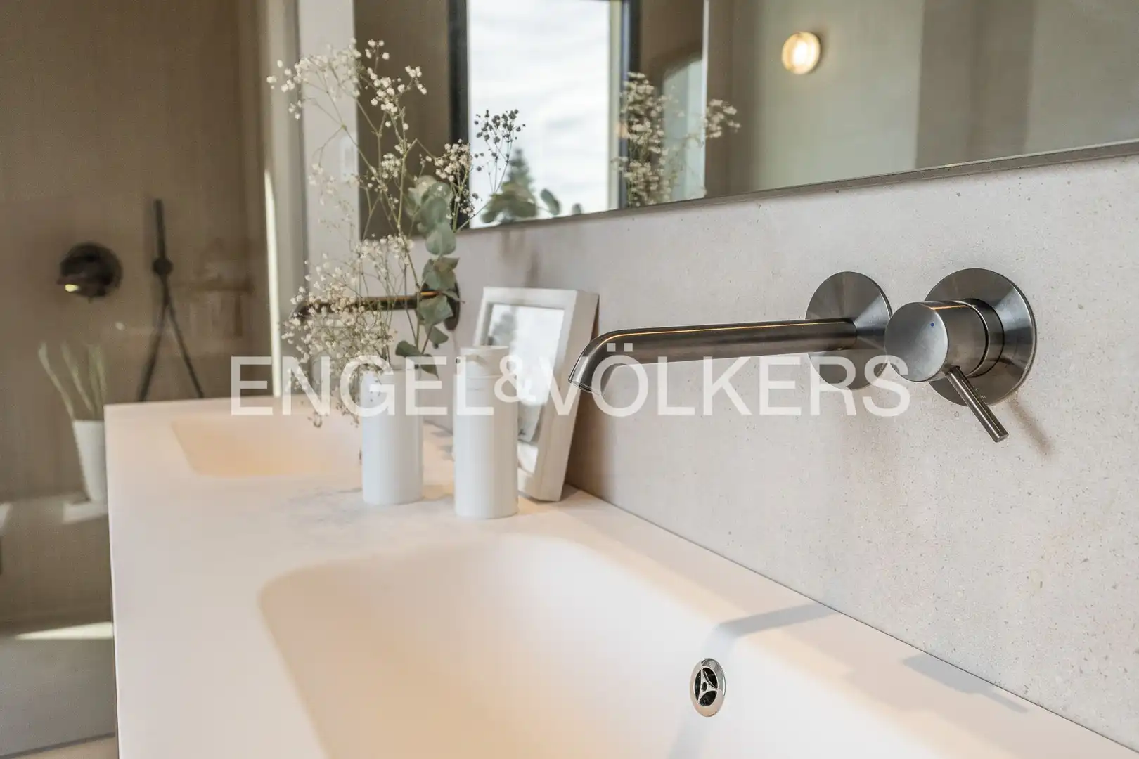 Bathroom of Houses for sale in Sant Cugat del Vallès  with Air Conditioner, Heating and Private garden