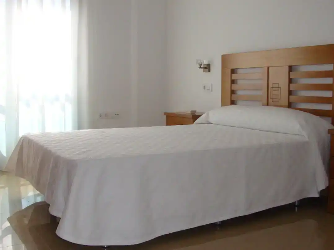 Habitación de Piso de alquiler en Andújar con Aire acondicionado, Amueblado y Balcón
