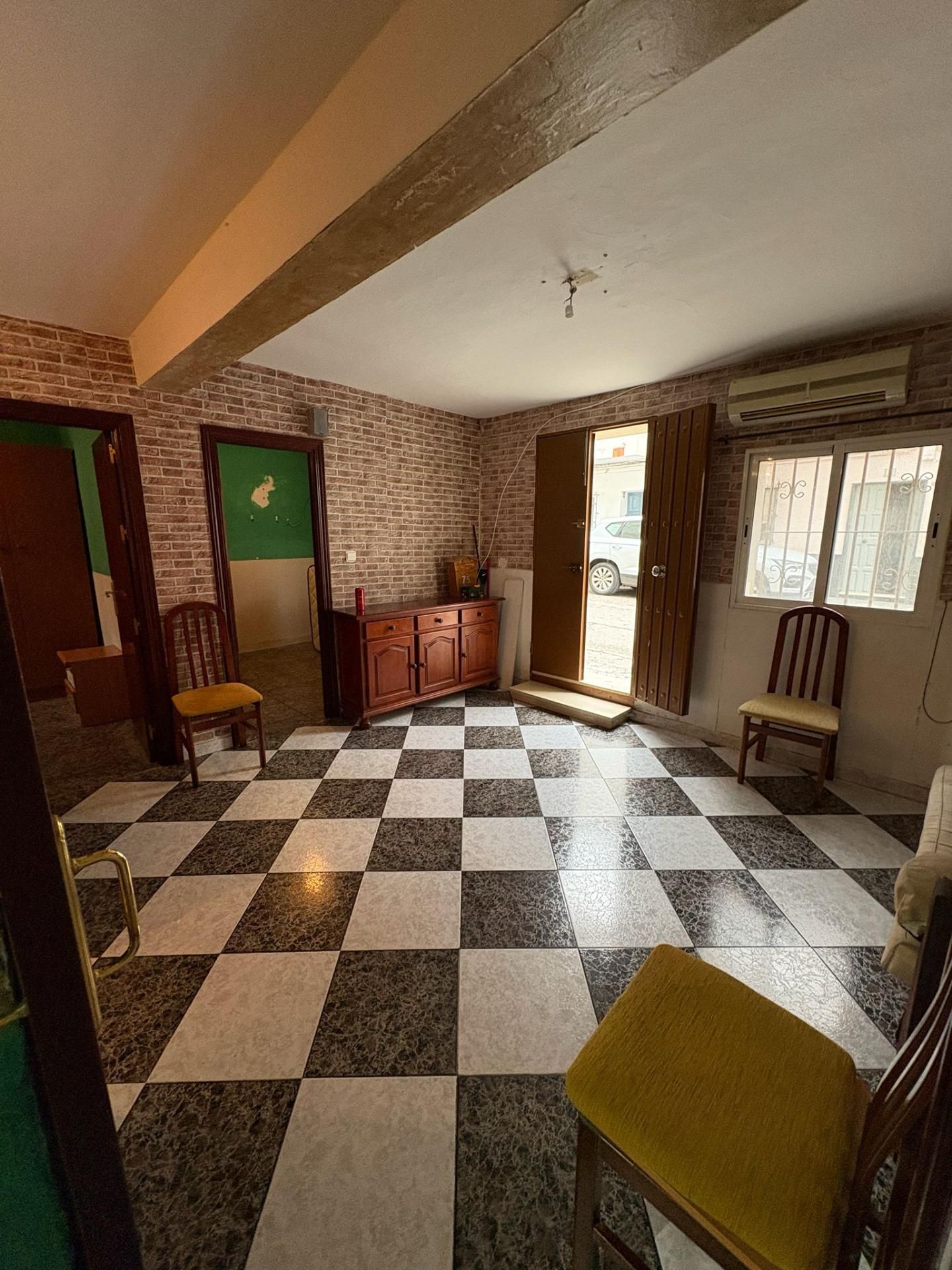 Flat for sale in Morón de la Frontera