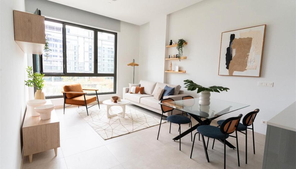 Foto 1 de vivienda de obra nueva en Piso de alquiler en Calle de la Jacaranda, 10, Delicias, Madrid